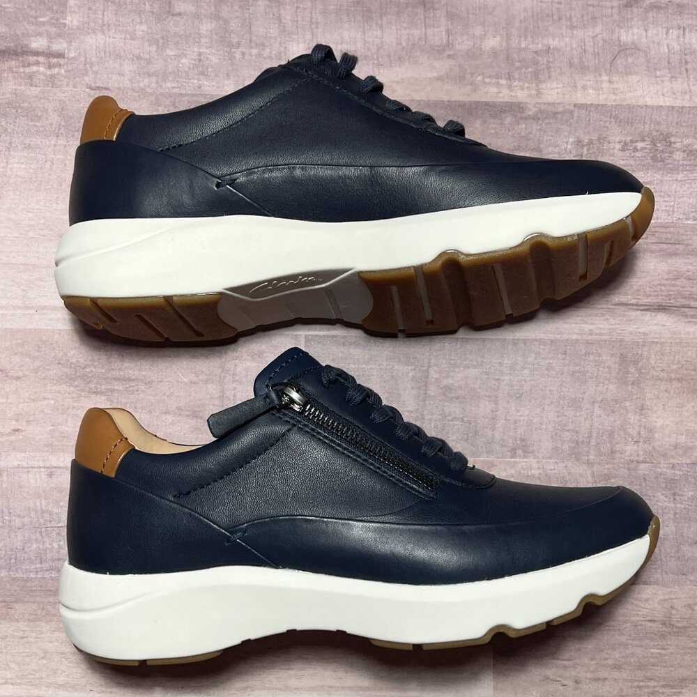 Clarks Womens Navy Tivoli Zip Leather Sneakers Size 9 US - Picture 10 of 11